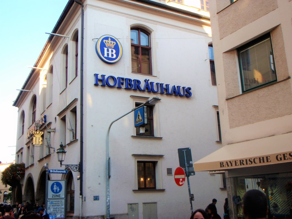 Hofbraeuhaus Beer Garden