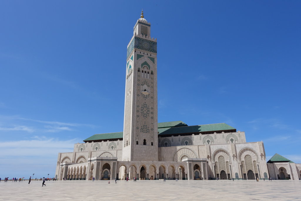 Mosque in Casablanca as an example for slow travel 