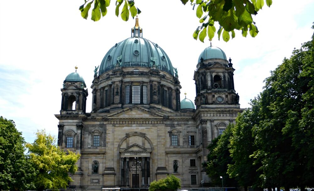 One of the fun things to do in Berlin, see the Berliner Dom, an old church with grime on the outside