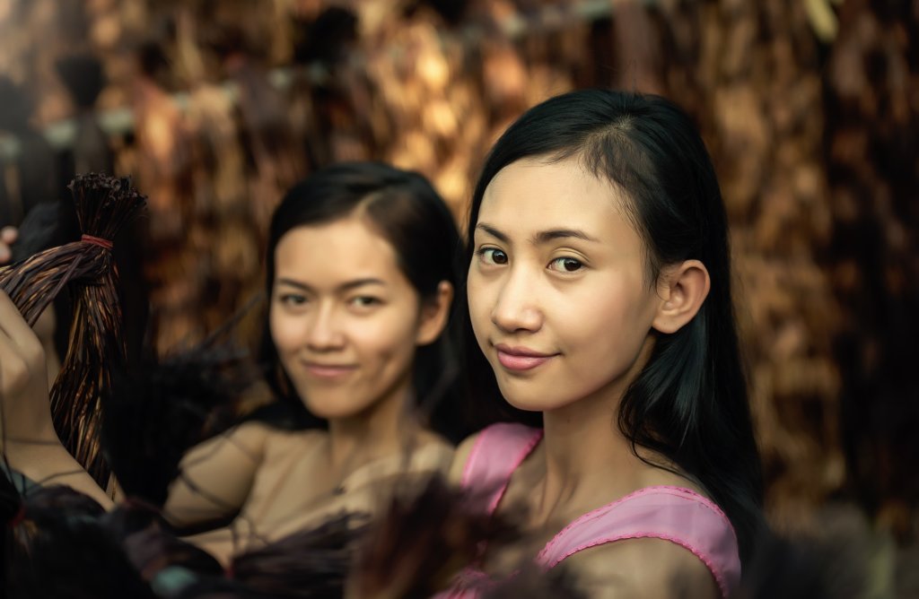 young girls in singapore 
