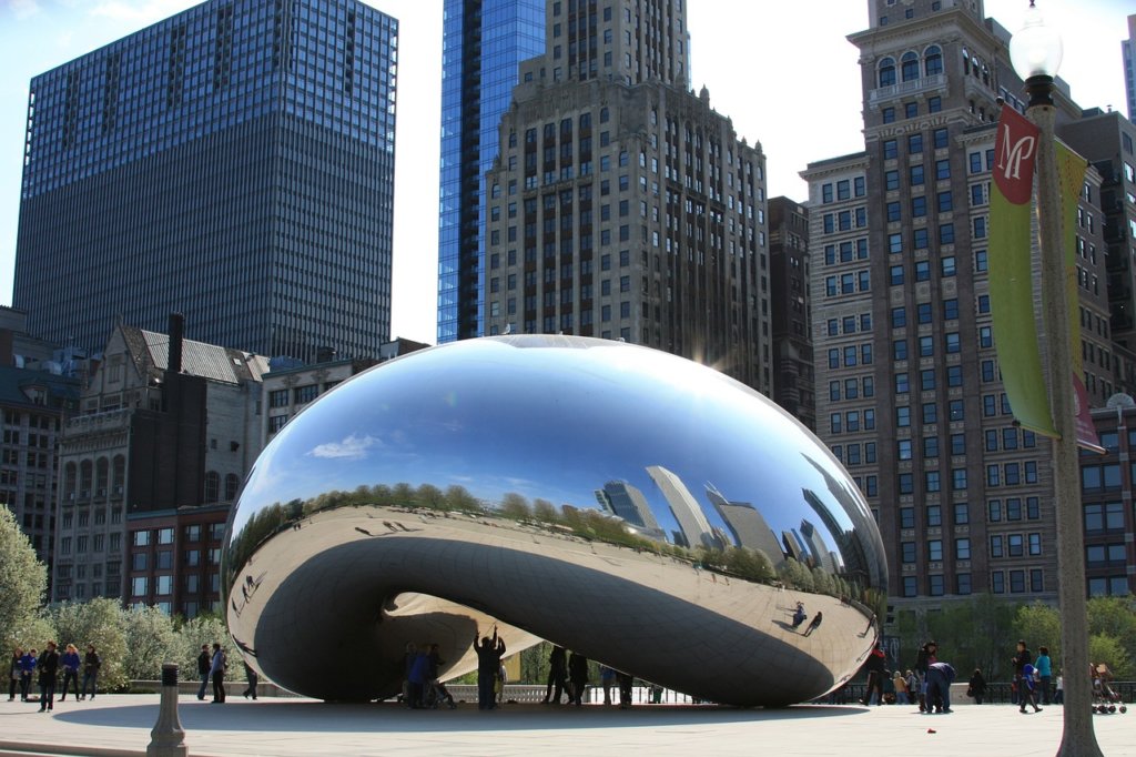 The bean in Chicago - a large silver giant reflective bean