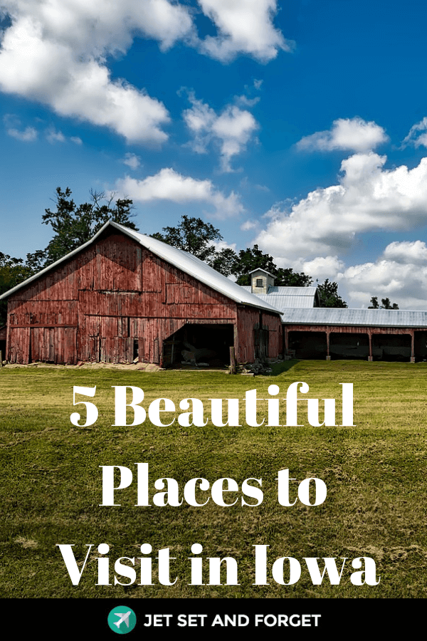 This post details five beautiful places to visit in Iowa. From cities to country side, the landscape alone will make you wanting to come back time and time again. #iowa