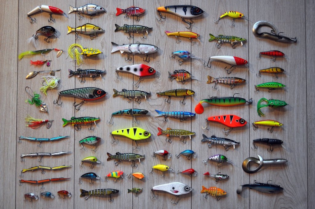 colorful hooks to catch fish 