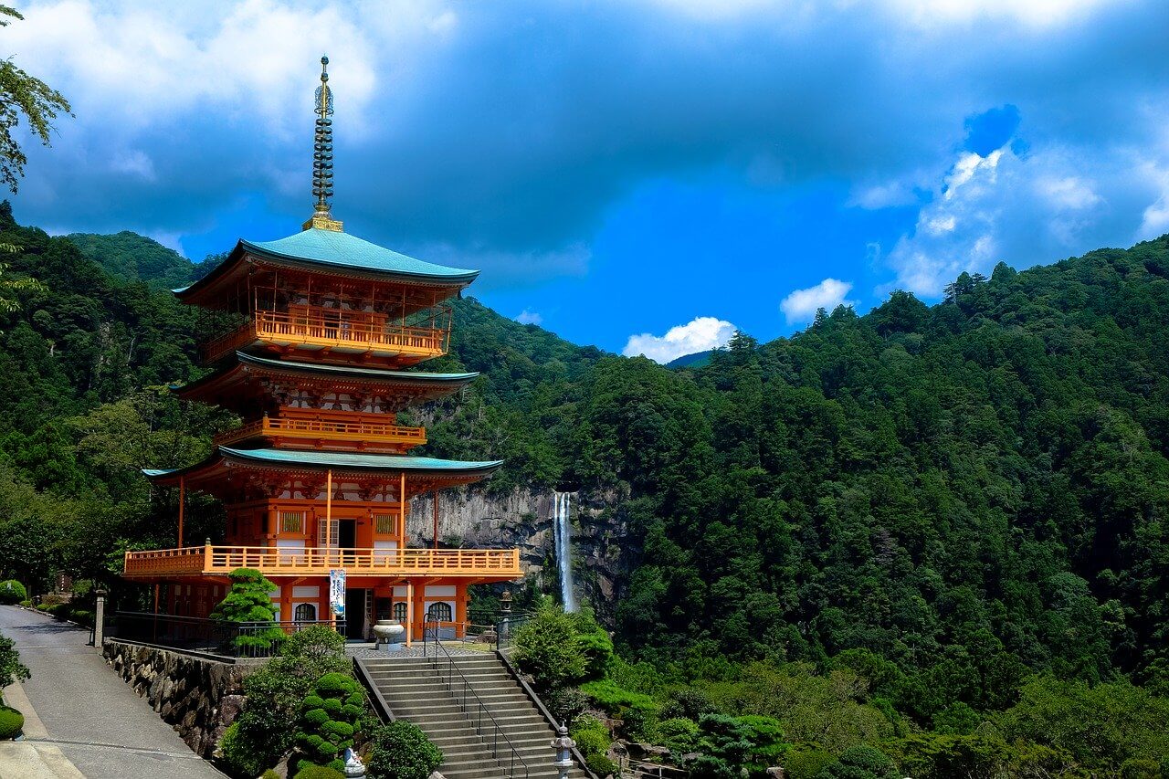 Japanese temple you will see when you travel to Japan